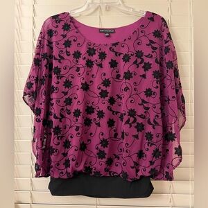 NEW-Sara Michelle Floral Plum Black Women’s Small Poncho Sleeve Blouse Dress Top